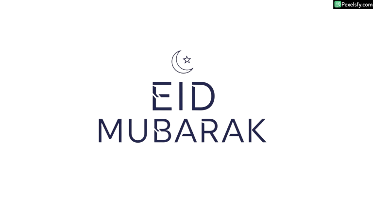 Eid Mubarak greeting with crescent moon isolated on transparent background (6)