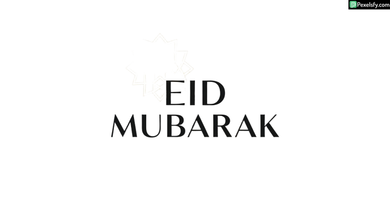 Eid Mubarak greeting with geometric ornament isolated on transparent background (1)